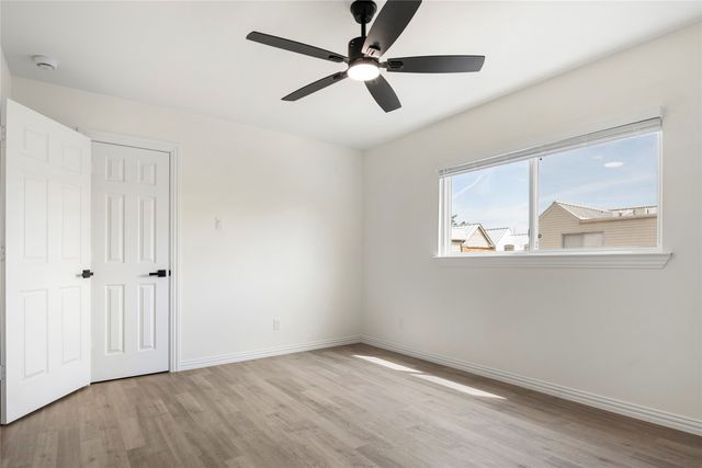 9818 Valley Meadow Place, Dallas, TX 75220