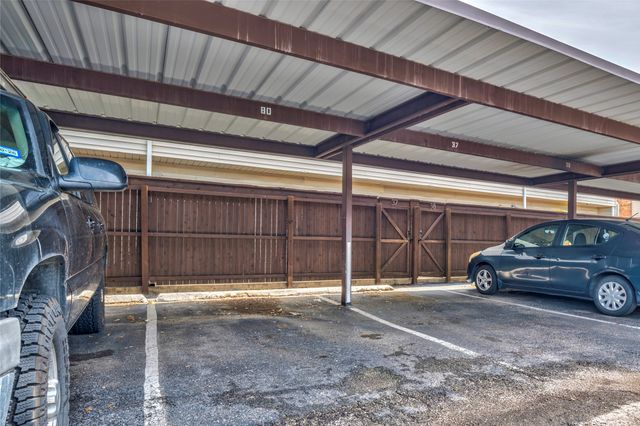 9818 Valley Meadow Place, Dallas, TX 75220
