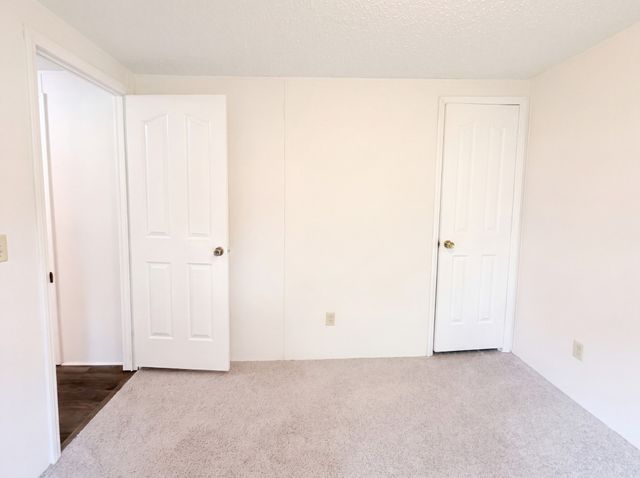 2648 Pine Ridge Dr, Nashville, TN 37207