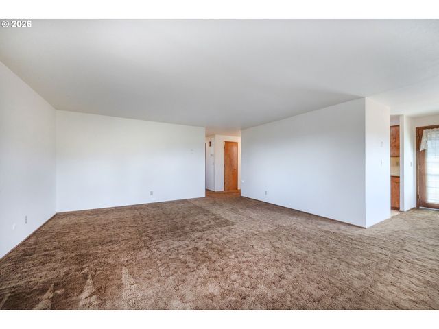 3392 ONYX Pl, Eugene, OR 97405