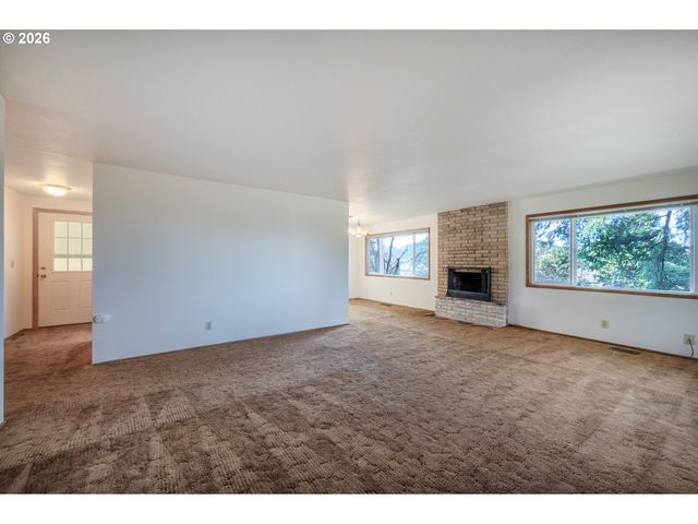 3392 ONYX Pl, Eugene, OR 97405