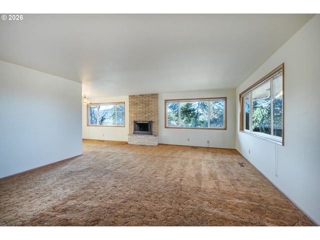 3392 ONYX Pl, Eugene, OR 97405