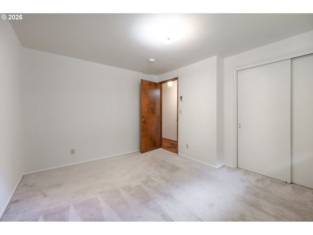 3392 ONYX Pl, Eugene, OR 97405