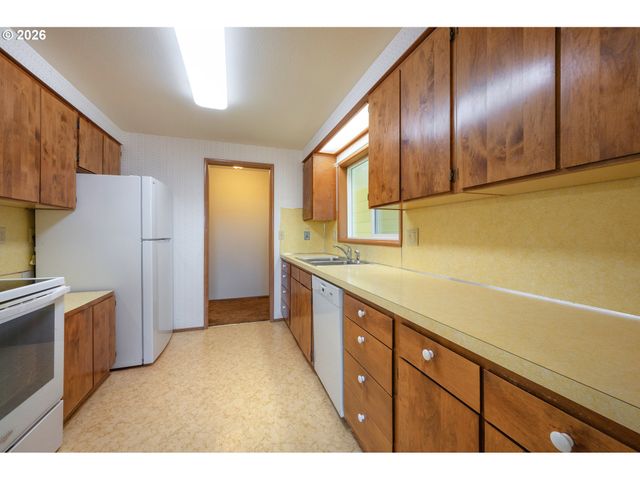 3392 ONYX Pl, Eugene, OR 97405