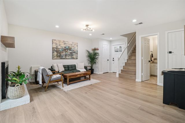 1428 Hampton Road, Grapevine, TX 76051