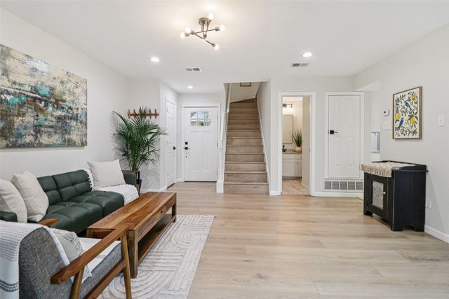 1428 Hampton Road, Grapevine, TX 76051