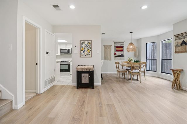 1428 Hampton Road, Grapevine, TX 76051