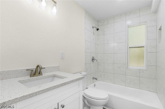 4428 Melbourne ST, Port Charlotte, FL 33980