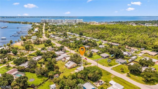 4428 Melbourne ST, Port Charlotte, FL 33980