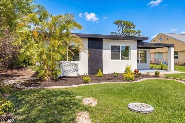 4428 Melbourne ST, Port Charlotte, FL 33980