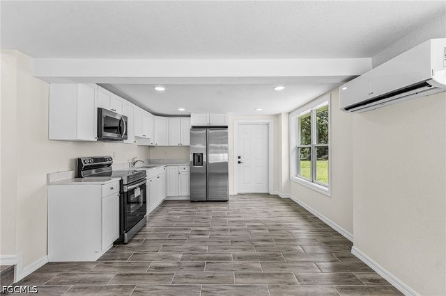 4428 Melbourne ST, Port Charlotte, FL 33980