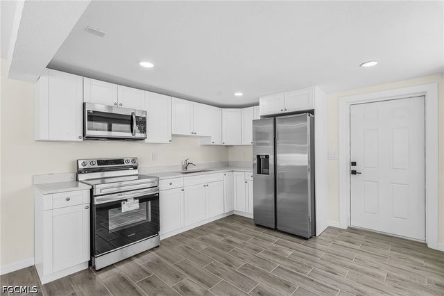 4428 Melbourne ST, Port Charlotte, FL 33980
