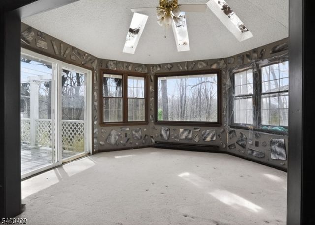 14 Woodland Rd, Franklin Twp., NJ 08867