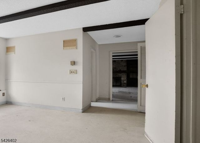 14 Woodland Rd, Franklin Twp., NJ 08867