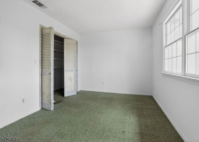 14 Woodland Rd, Franklin Twp., NJ 08867