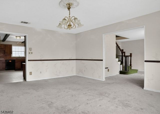 14 Woodland Rd, Franklin Twp., NJ 08867