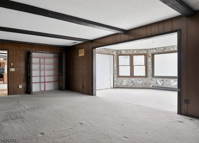 14 Woodland Rd, Franklin Twp., NJ 08867