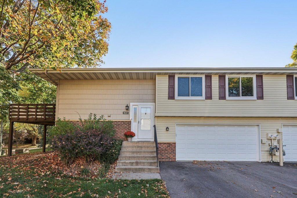 9645 Ensign Circle, Bloomington, MN 55438