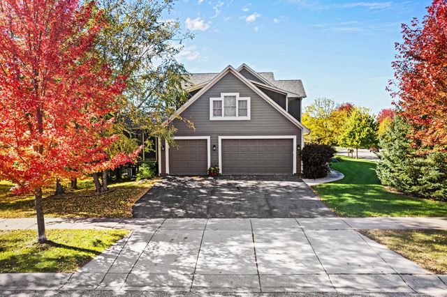 1658 Headwaters Lane, Woodbury, MN 55129