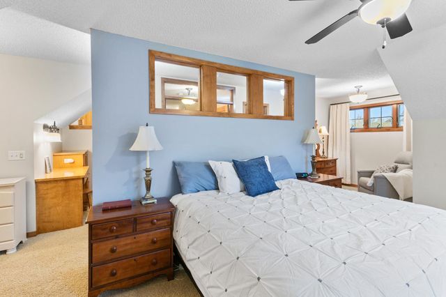 1658 Headwaters Lane, Woodbury, MN 55129