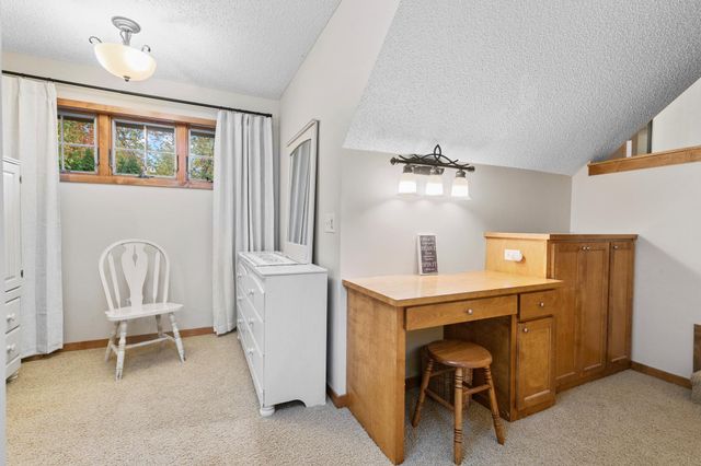 1658 Headwaters Lane, Woodbury, MN 55129