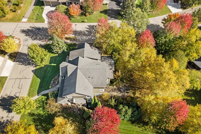 1658 Headwaters Lane, Woodbury, MN 55129