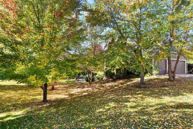 1658 Headwaters Lane, Woodbury, MN 55129