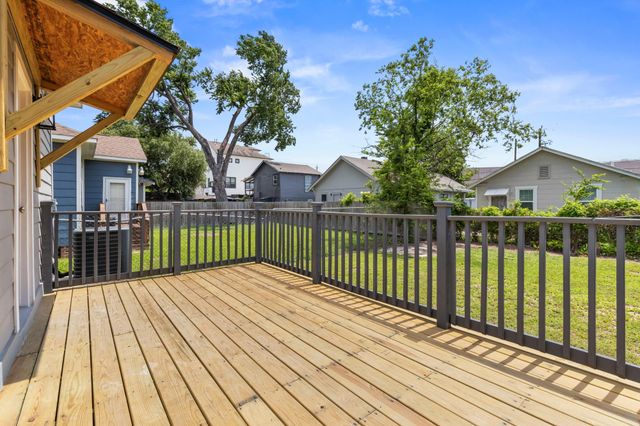 1505 Hussion Street, Houston, TX 77003