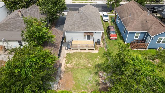 1505 Hussion Street, Houston, TX 77003