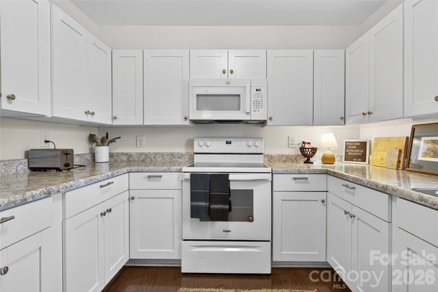 5 S 1st Street, Belmont, NC 28012