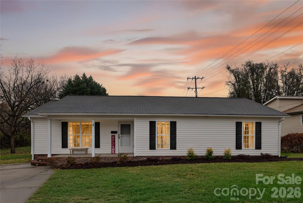 5 S 1st Street, Belmont, NC 28012