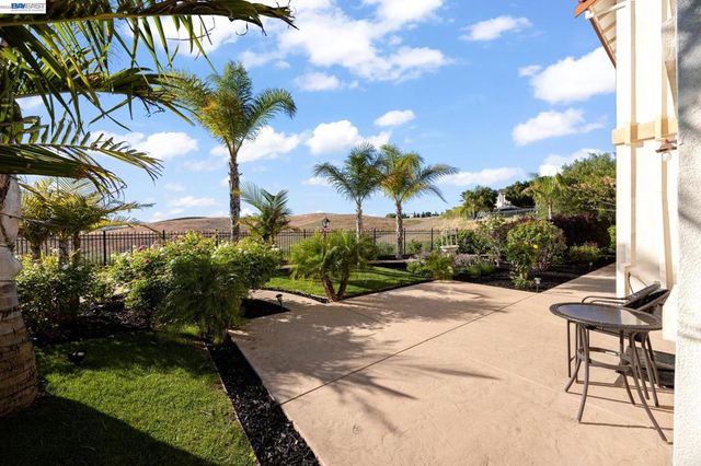 1021 Pacific Grove Ct, Brentwood, CA 94513