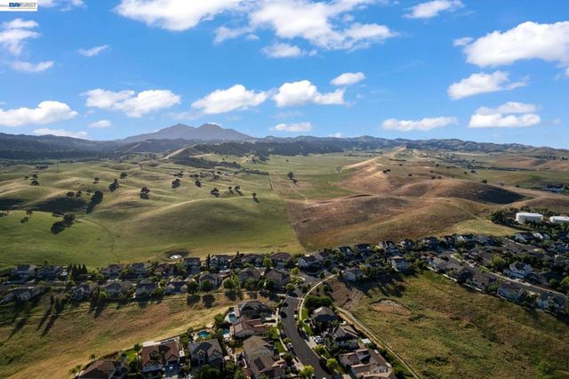 1021 Pacific Grove Ct, Brentwood, CA 94513