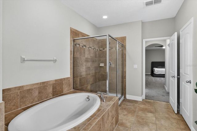 1389 HERITAGE LANDINGS DRIVE, Lakeland, FL 33805