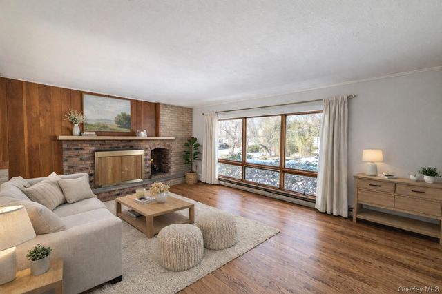 5180 Sound Avenue, Mattituck, NY 11952