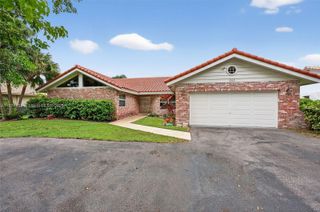 383 NW 113th Ave, Coral Springs, FL 33071