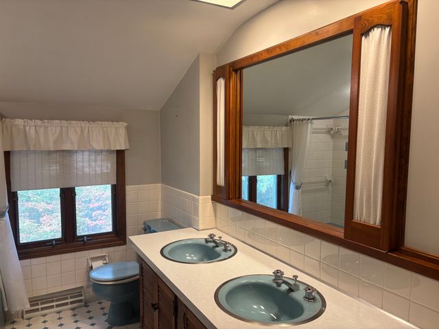 107 School Street, Chelmsford, MA 01824