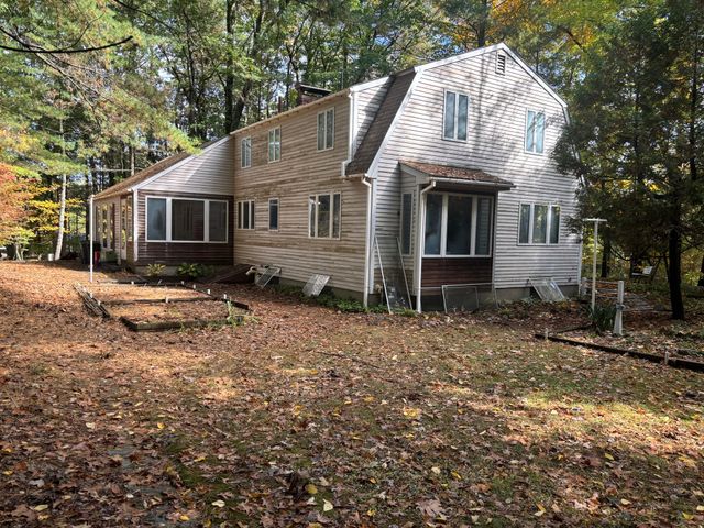107 School Street, Chelmsford, MA 01824