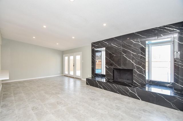 5850 Duxbury Street, Houston, TX 77035