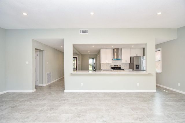 5850 Duxbury Street, Houston, TX 77035