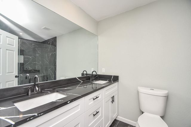 5850 Duxbury Street, Houston, TX 77035