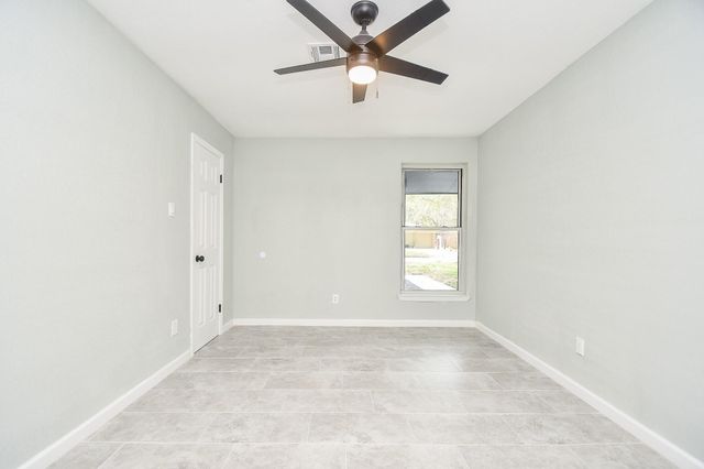 5850 Duxbury Street, Houston, TX 77035