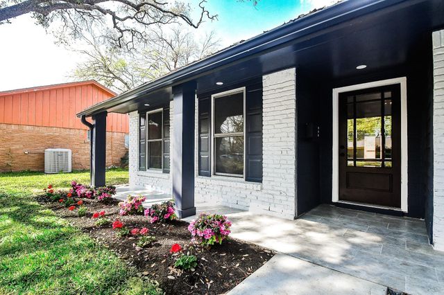 5850 Duxbury Street, Houston, TX 77035
