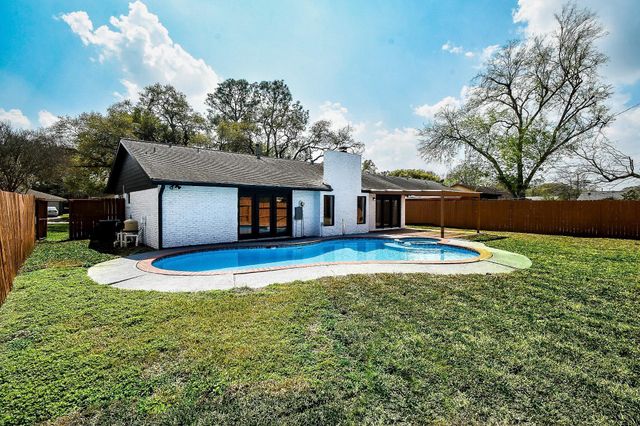 5850 Duxbury Street, Houston, TX 77035