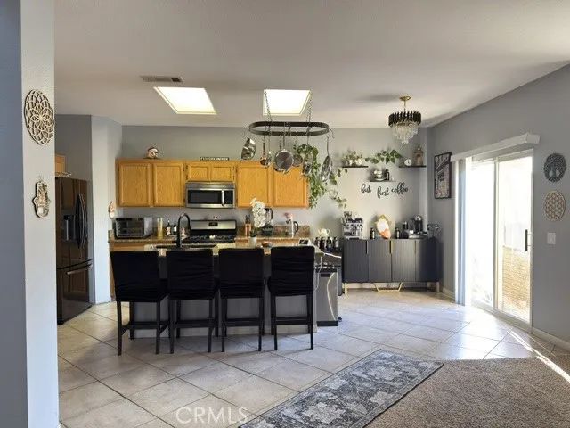 14782 Palm St., Victorville, CA 92394