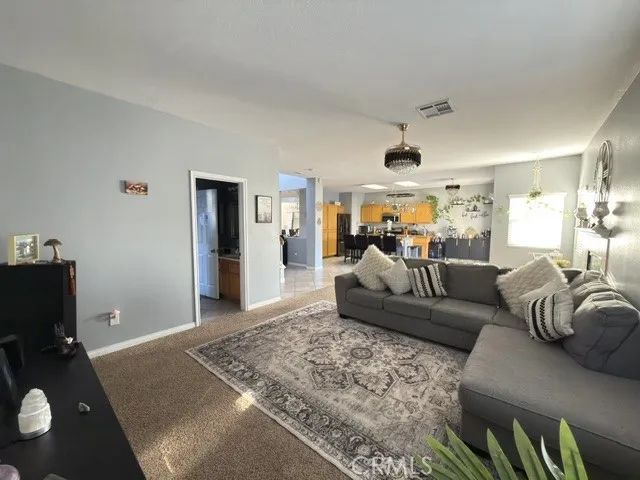 14782 Palm St., Victorville, CA 92394