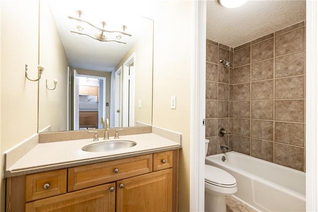 2479 Peachtree Road NE 1010, Atlanta, GA 30305