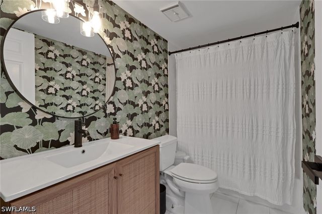 3031 Sandpiper Bay CIR F106, Naples, FL 34112