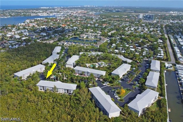 3031 Sandpiper Bay CIR F106, Naples, FL 34112