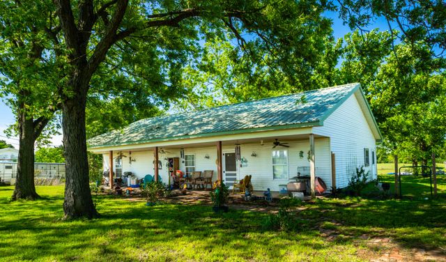 682 Lcr 450, Mexia, TX 76667